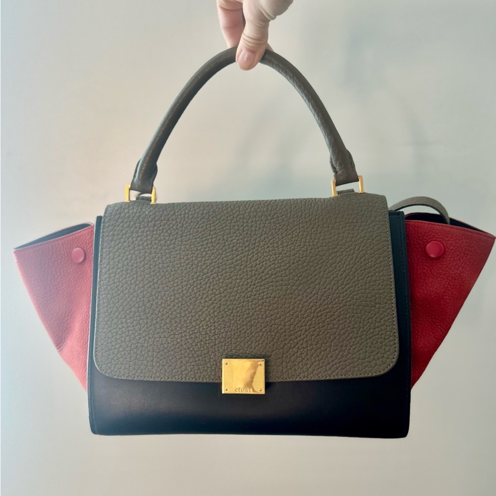 Celine Trapeze Grey Red Black Leather Top Handle
Crossbody Bag